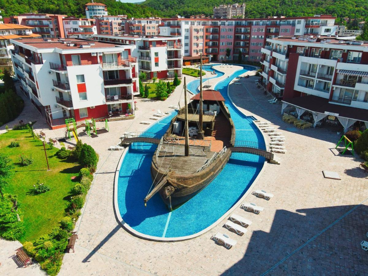 Privilege Fort Beach Apartments Sveti Vlas Exterior photo