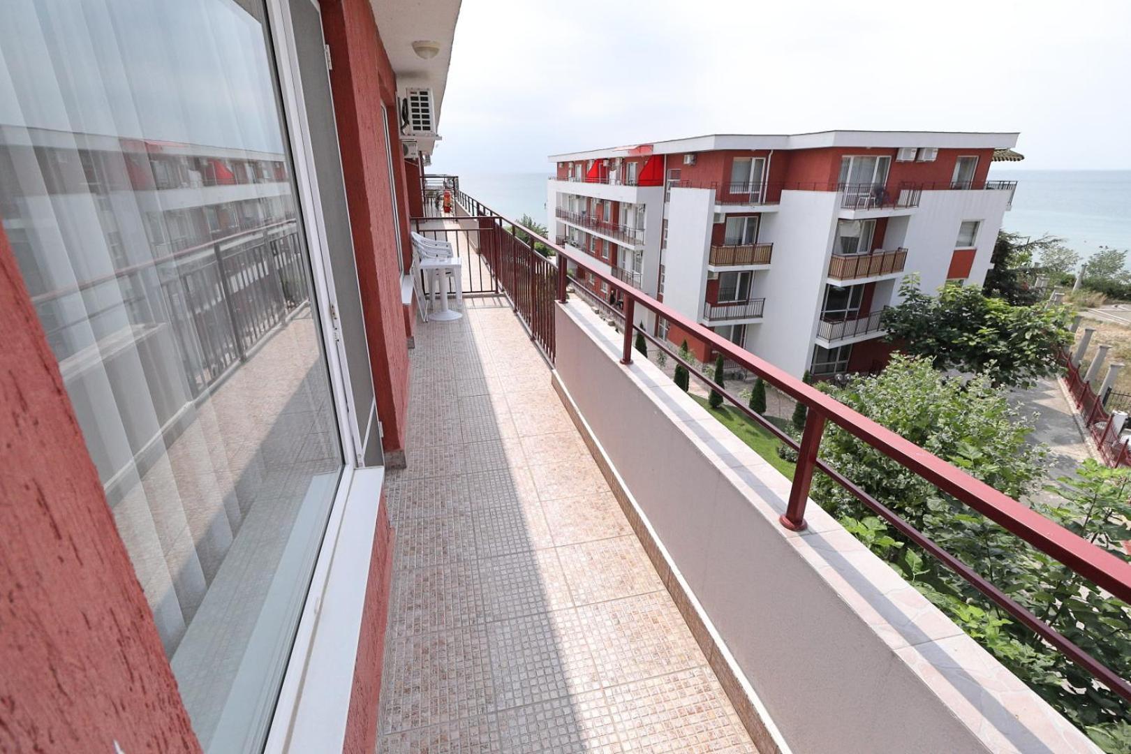 Privilege Fort Beach Apartments Sveti Vlas Exterior photo