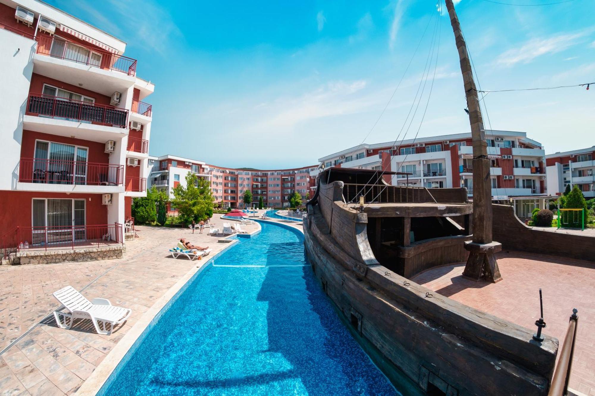 Privilege Fort Beach Apartments Sveti Vlas Exterior photo