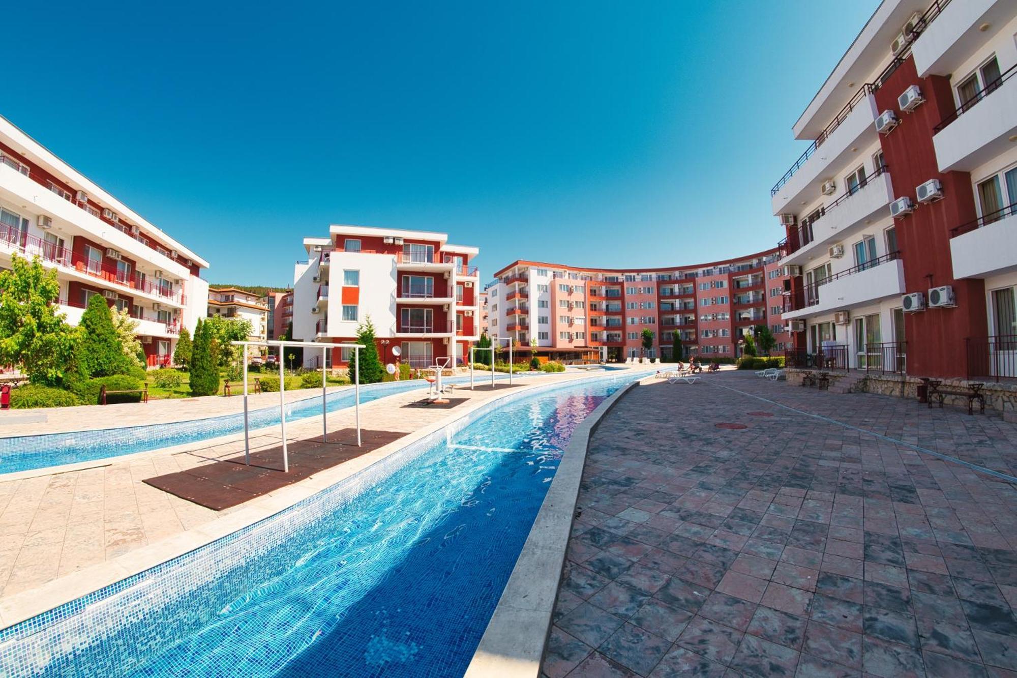 Privilege Fort Beach Apartments Sveti Vlas Exterior photo