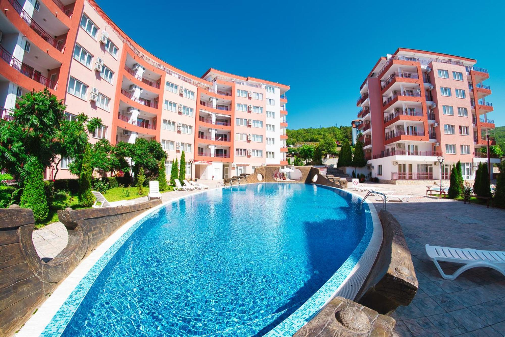 Privilege Fort Beach Apartments Sveti Vlas Exterior photo