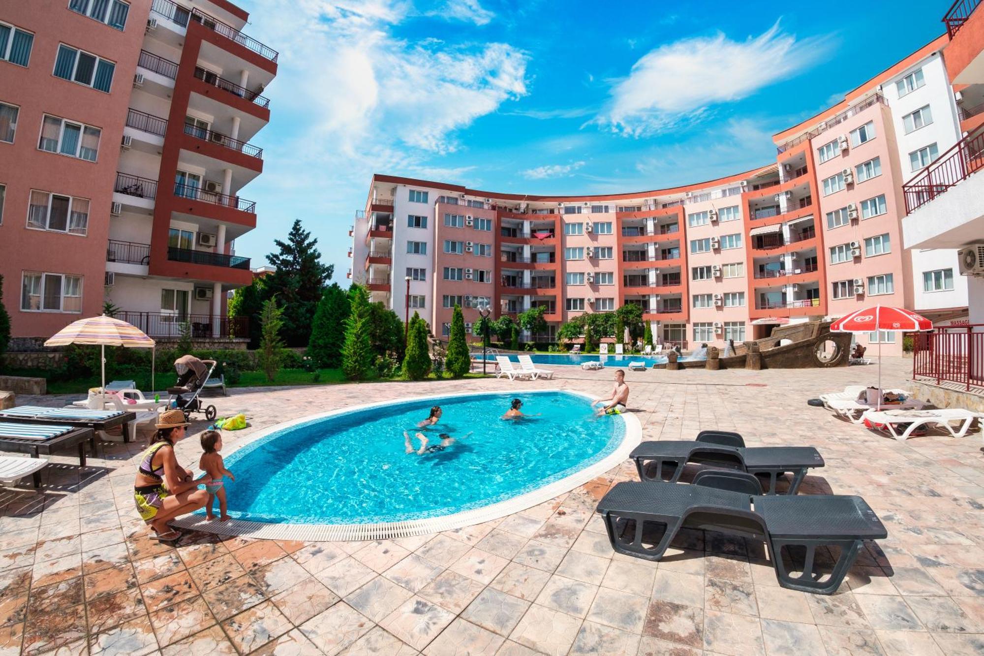 Privilege Fort Beach Apartments Sveti Vlas Exterior photo