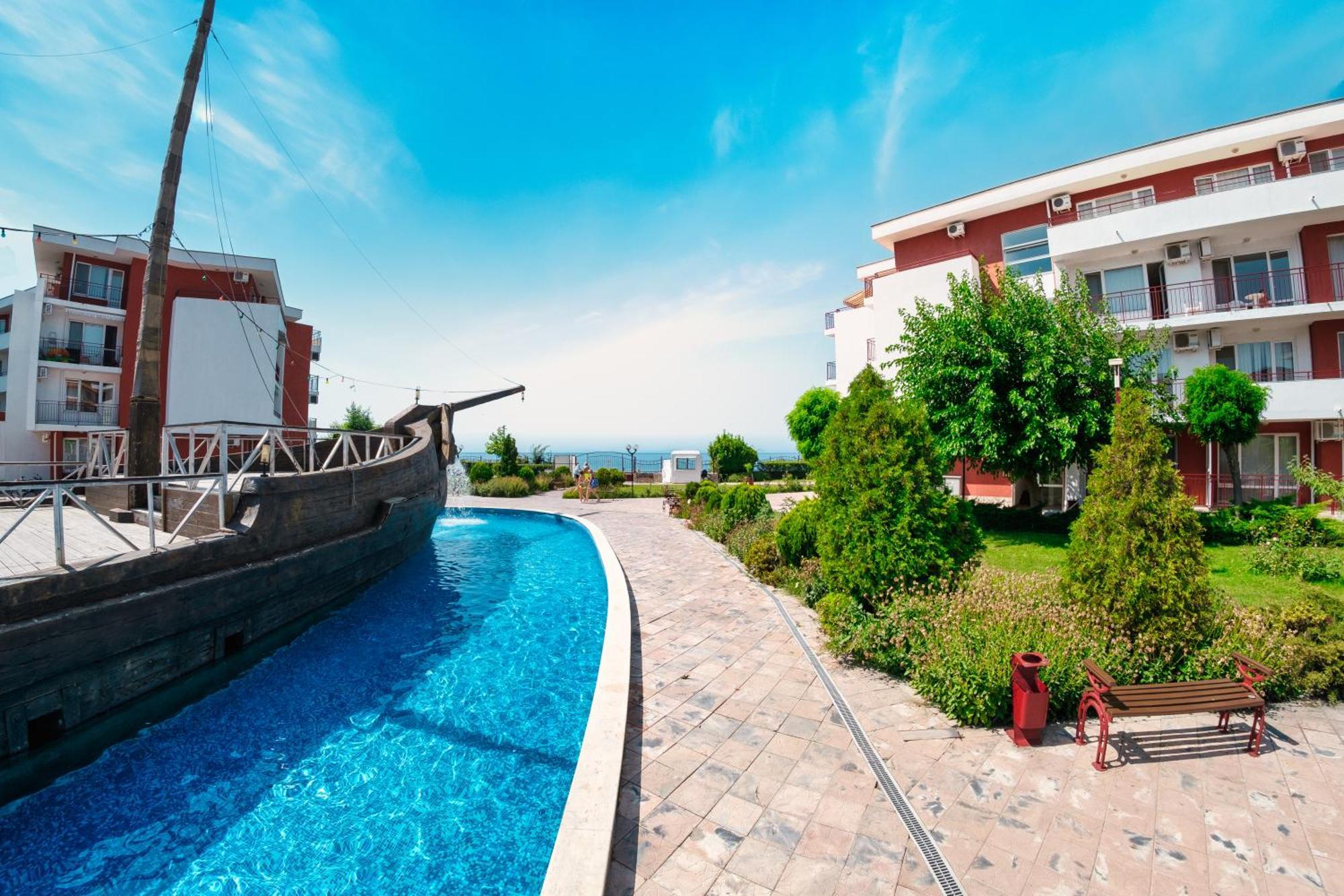 Privilege Fort Beach Apartments Sveti Vlas Exterior photo