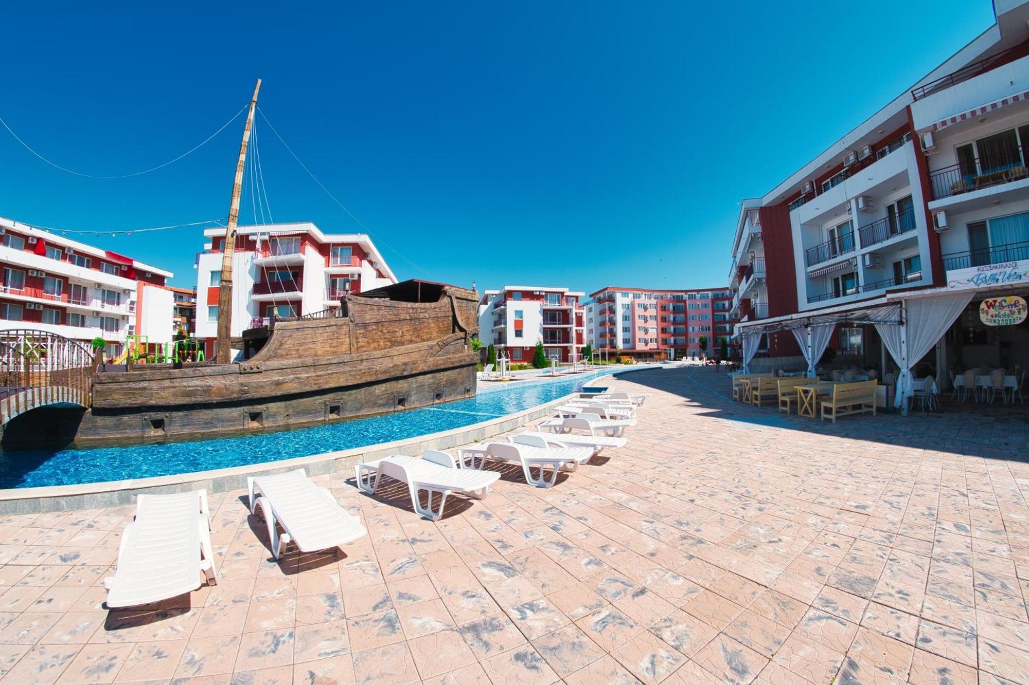 Privilege Fort Beach Apartments Sveti Vlas Exterior photo