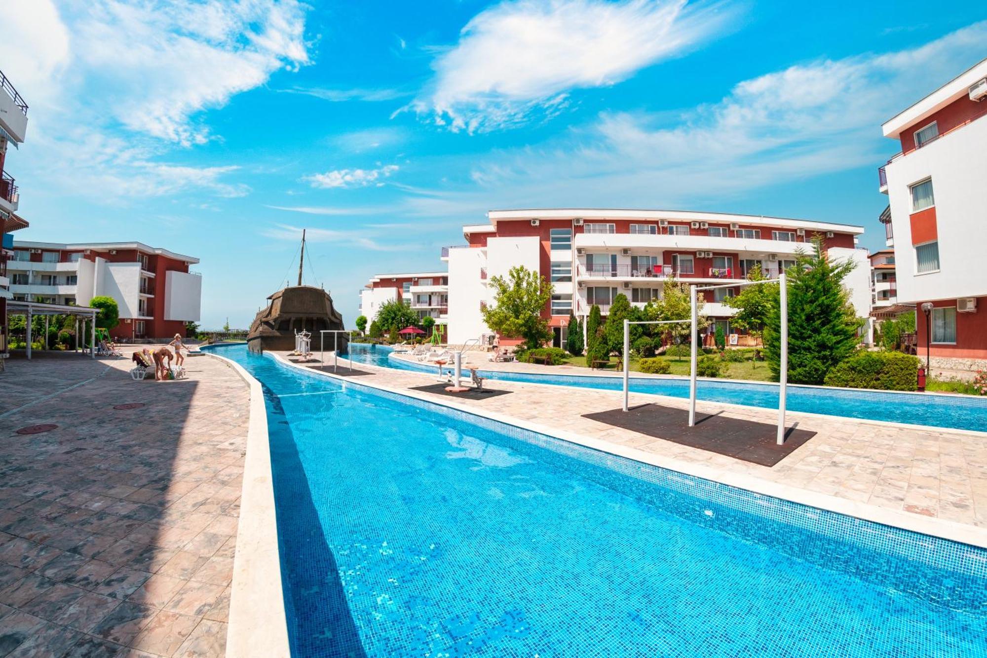 Privilege Fort Beach Apartments Sveti Vlas Exterior photo