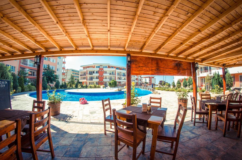 Privilege Fort Beach Apartments Sveti Vlas Exterior photo