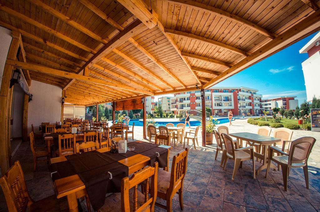 Privilege Fort Beach Apartments Sveti Vlas Exterior photo